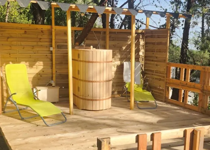 En Bois Avec Jacuzzi Prive Et Piscine * Порто-Веккьо