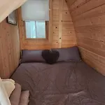 En Bois Avec Jacuzzi Prive Et Piscine * 维琪奥港
