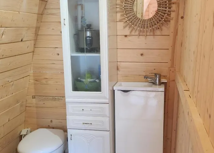 Campsite En Bois Avec Jacuzzi Prive Et Piscine
