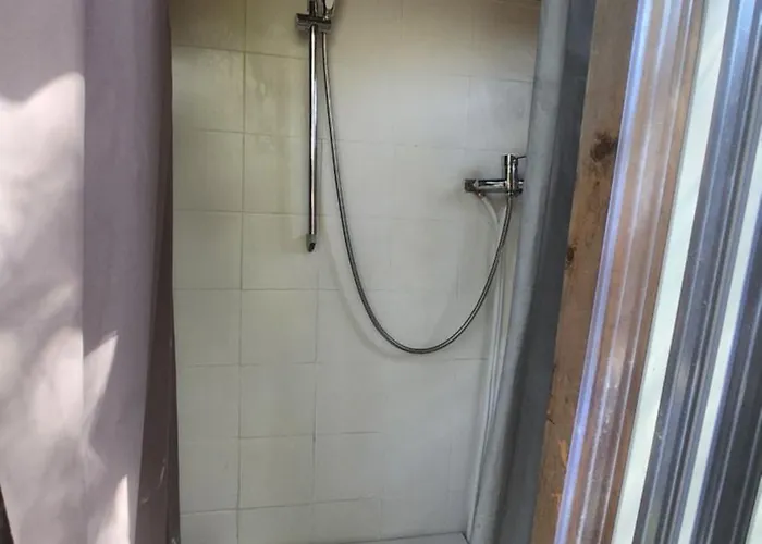 Campsite En Bois Avec Jacuzzi Prive Et Piscine