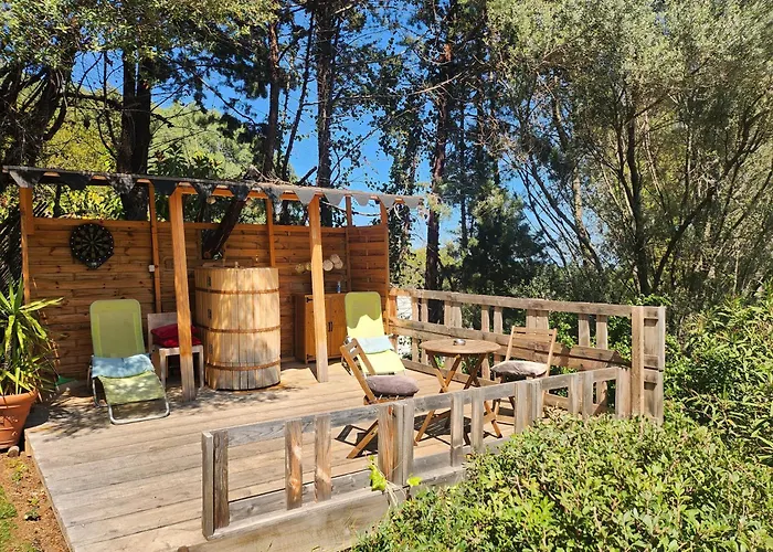 Camping Exotique Piscine Et Jacuzzi